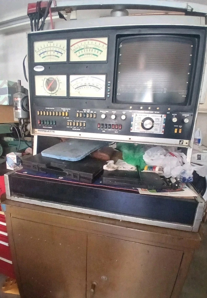 Analizador de motor automático vintage Marquette modelo 40-275 con manuales de usuario Foto 2 de 4