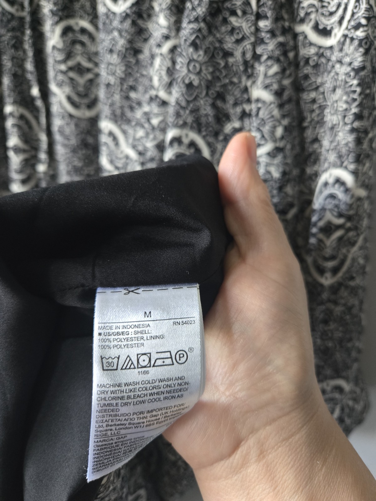 gap maternity Tunic Medium - image 4