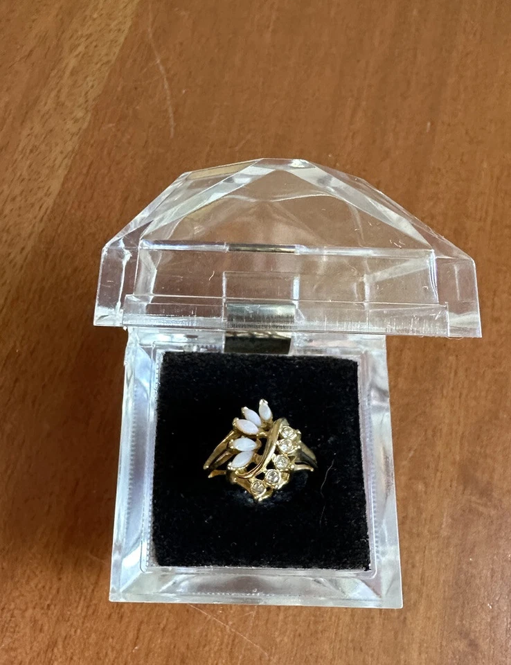 Anillo racimo de ópalo y cristal genuino vintage talla 8 tono dorado con caja transparente Foto 4 de 4