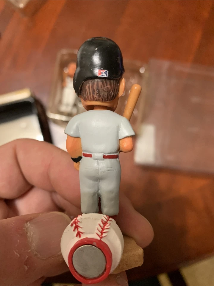 Mini bobs magnéticos Forever Collectibles 2004 Sacramento River Cats Legends of Th Foto 4 de 4