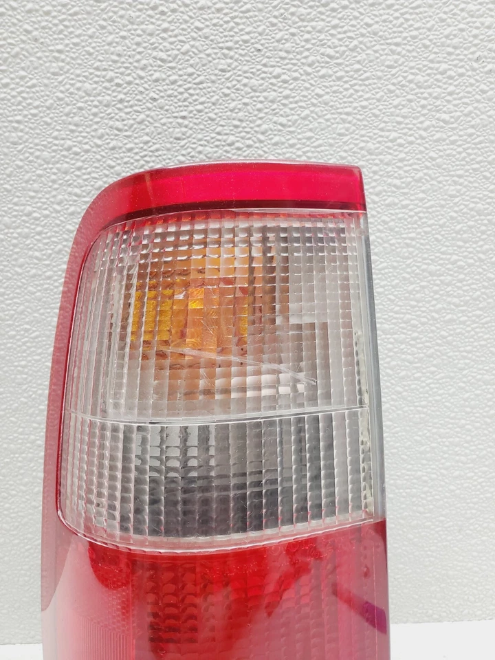 1993 - 1998 1994 1995 1996 97 Toyota T100 TAIL LIGHT LAMP Driver Left LH OEM - Image 2 of 4