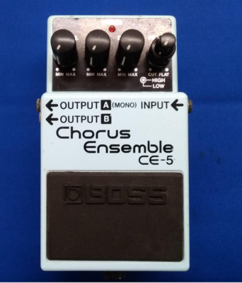 Boss CE-5 Chorus Ensemble Effektpedal für Gitarre gebraucht Test abgeschlosse...