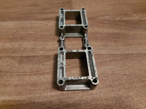 YAMAHA RD500LC RZ500 RZV 47X REED INTAKE STAY BRACKET - Picture 3 of 4