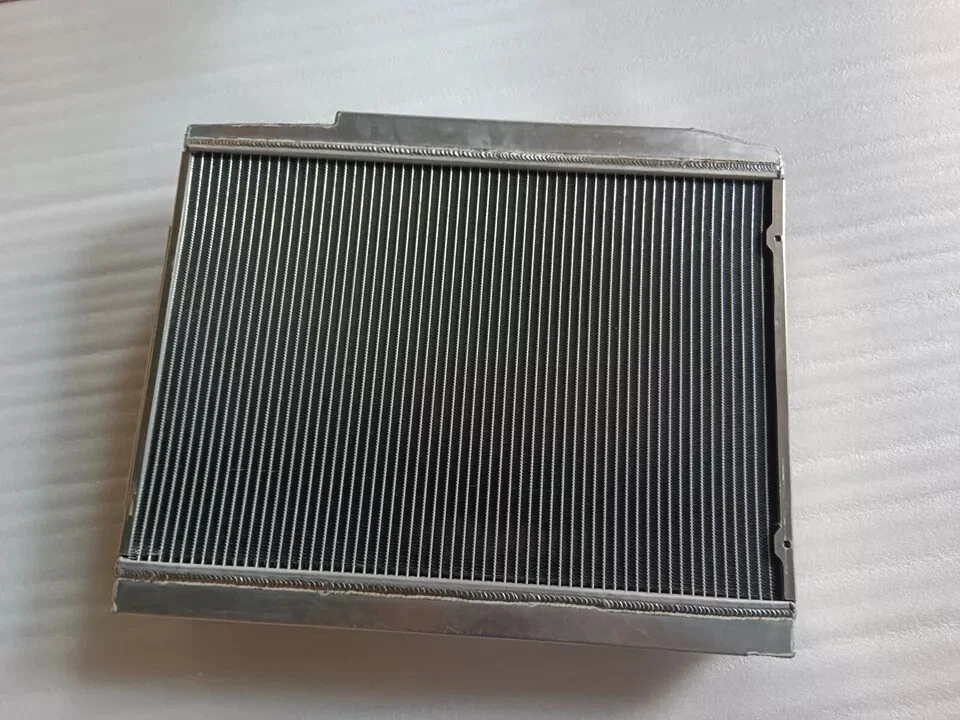 Radiador y enfriador de aceite para Mercedes-Benz W107 C107 W116 280 Sl/ SLC 2,8 L 1971-89 Foto 4 de 4