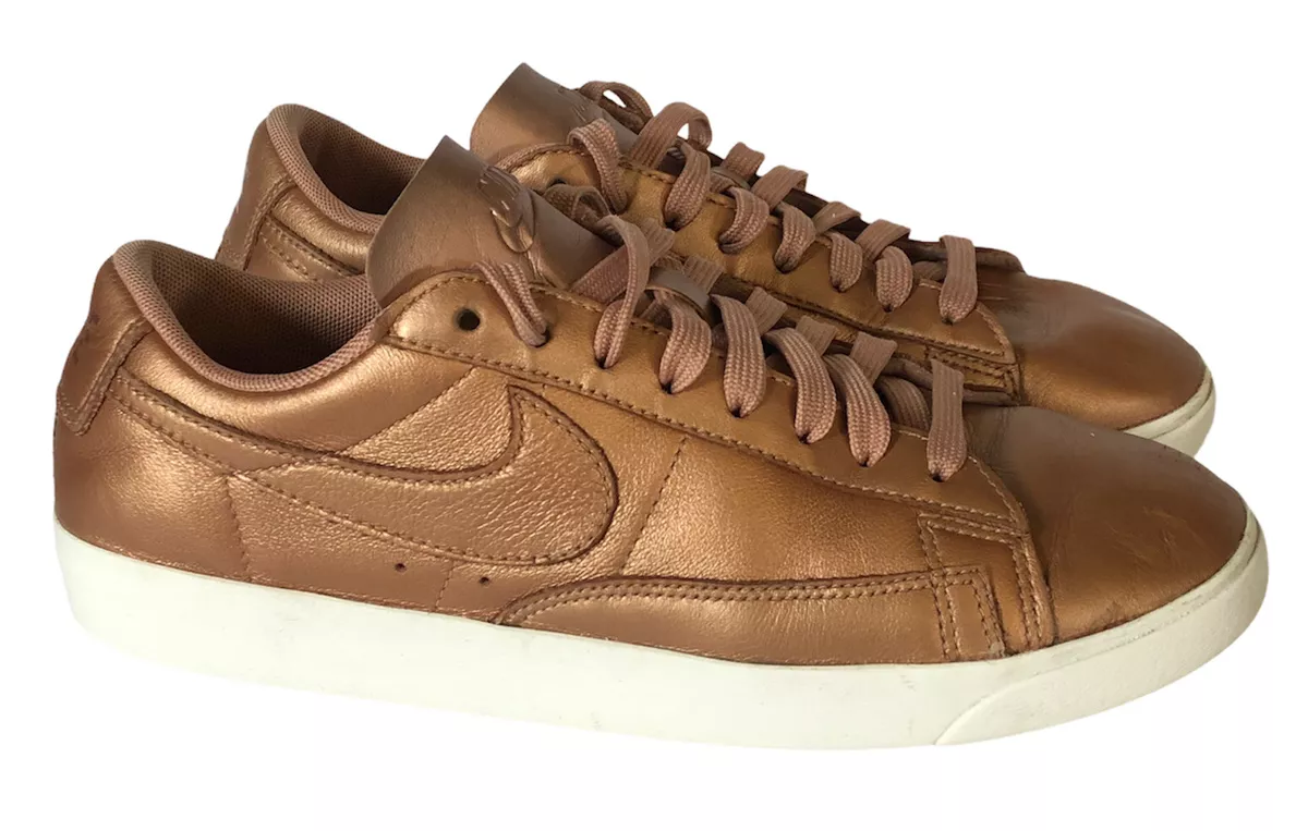 nike blazer low womens gold