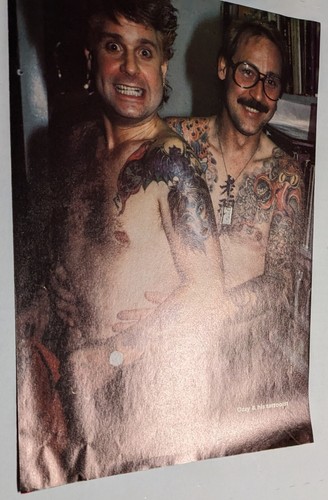 OZZY OSBOURNE / BLACK SABBATH / REVISTA PINUP PÁGINA COMPLETA RECORTE DE PÓSTER (23) - Imagen 4 de 5