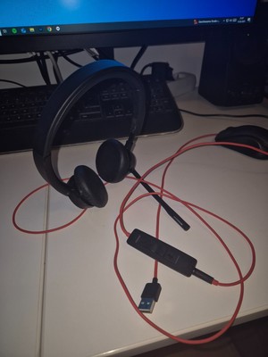 Plantronics Blackwire 3225 Schwarz Kopfhörer(209747-101)Office Headset gebraucht