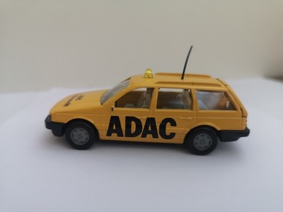 Siku 1076 VW Passat Variant GT ADAC Straßenwacht