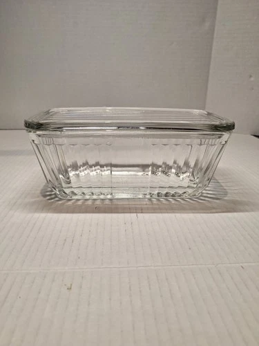 Vtg Anchor Hocking 1932 Design Glass 8 1/2" x 4 1/4" Refrigerator Dish With Lid