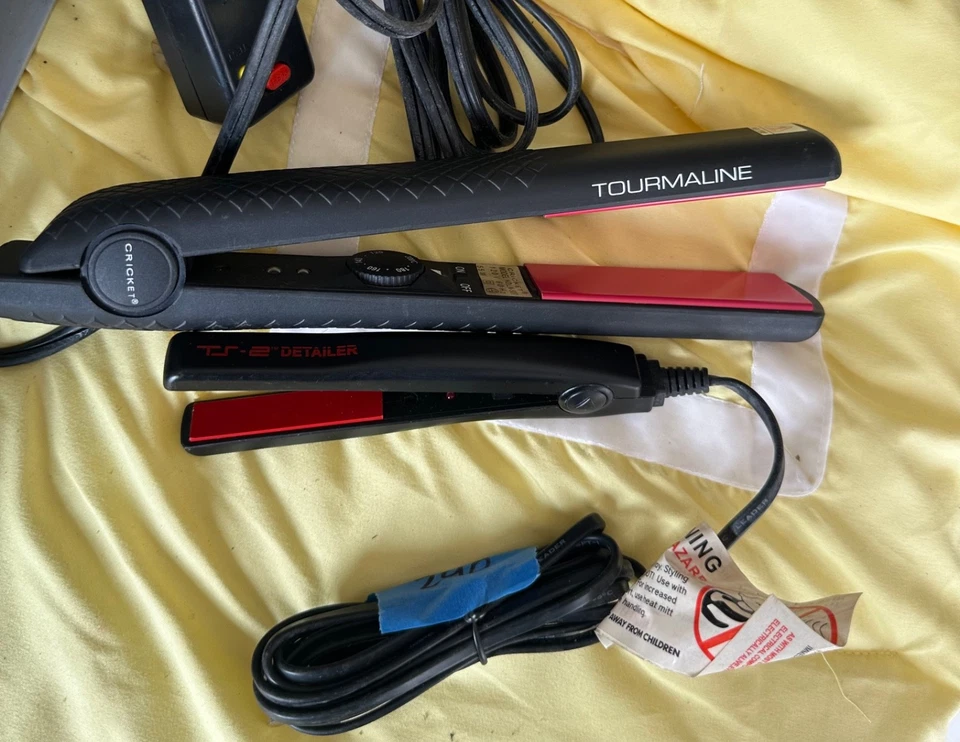 plancha profesional lote de 4 (DOS SON NUEVOS EN CAJA, DOS ESTÁN LIGERAMENTE USADOS) Foto 3 de 4