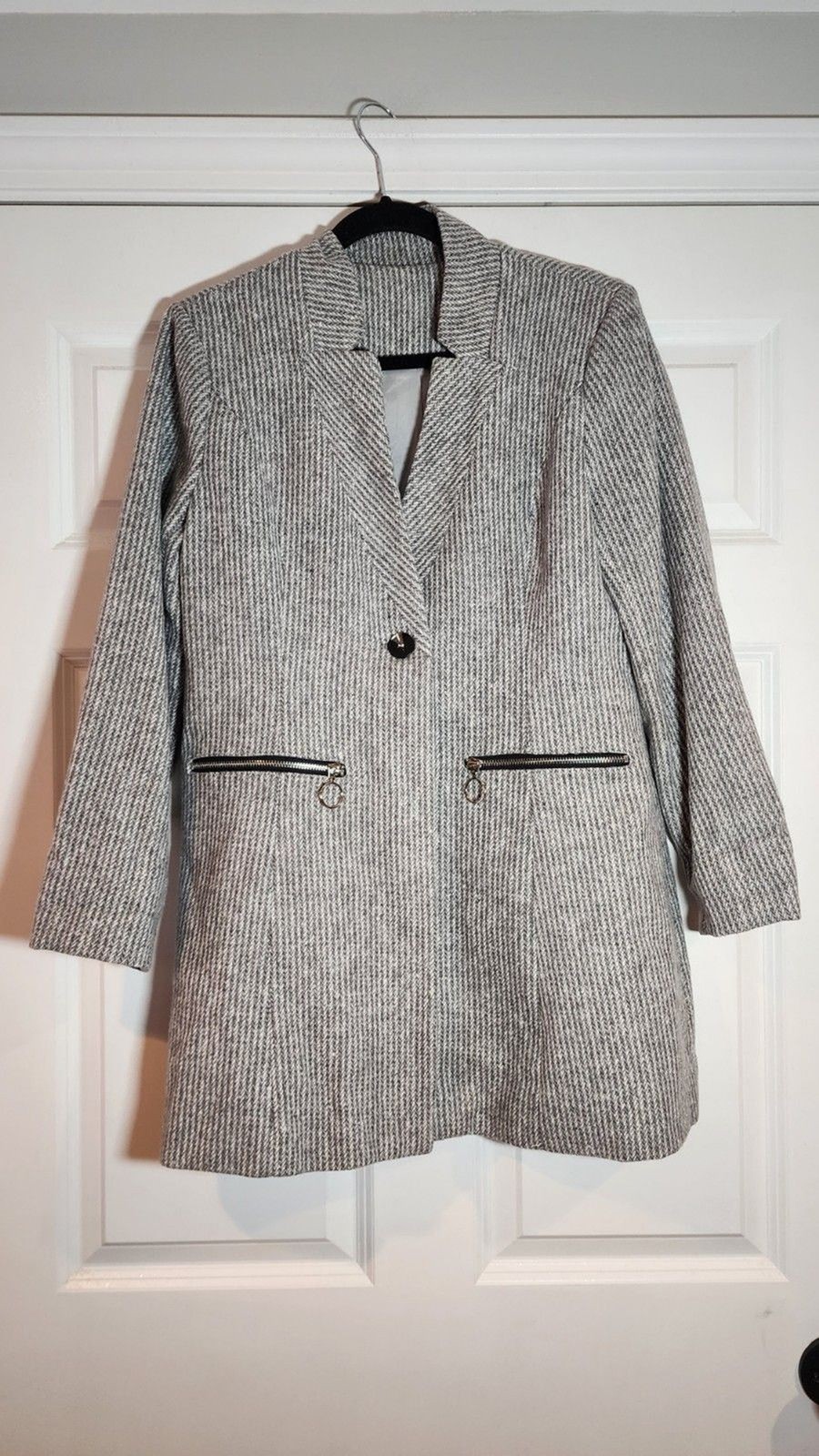 Soft Gray And White Single Button Lined Blazer Ja… - image 1