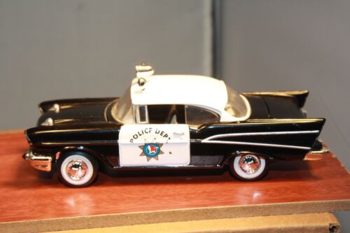 1957 Chevrolet Police Car 1/43 Scale Corgi - Picture 2 of 5