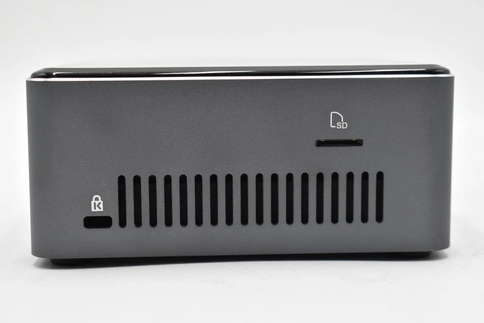 Intel NUC NUC7I3BNH i3-7100U 2.4GHz 8GB 8x1 RAM 120GB SSD Linux Mint + Adapter - Image 4 of 4