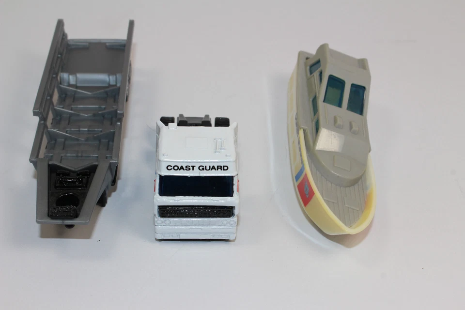 my901, Matchbox LKW DAF power launch coastguard Yachttransporter Küstenwache OVP - Bild 4 von 4