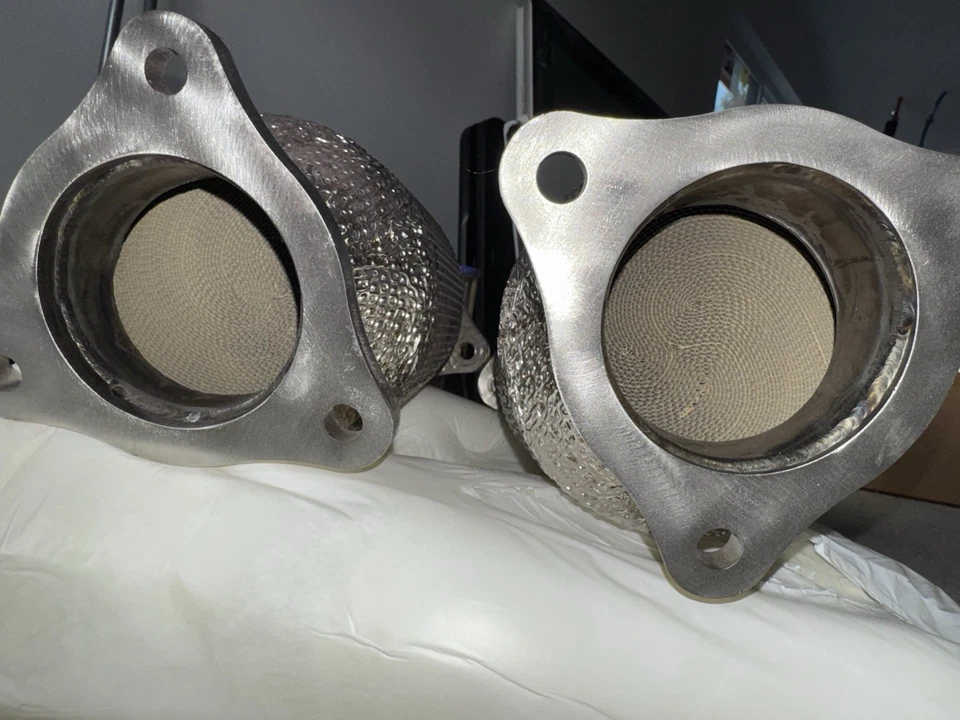 Chevrolet C8 Corvette / C8 Z06 Soul Performance Sport Cats Foto 4 de 4