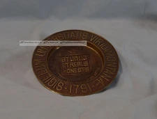 Excellent Rare Vintage University of Vermont Heavy Brass Wall Decor