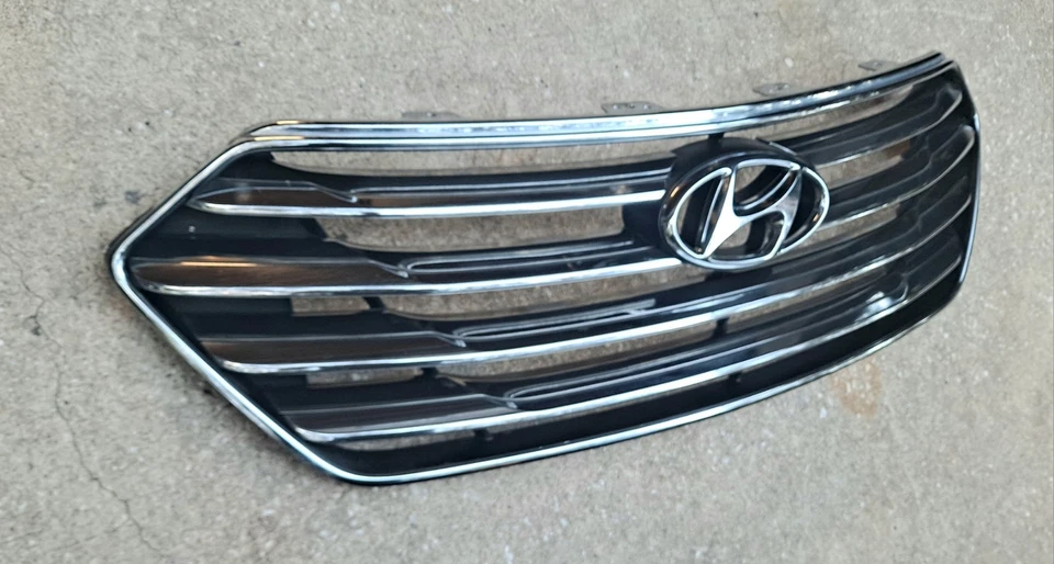 2013-2016 Hyundai Santa Fe Upper Grille Chrome 2014 2015 Foto 2 de 4