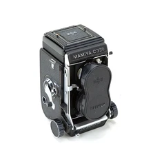 Mamiya C-330 PRO F Camera With 80mm F/2.8 Lens  waist level finder