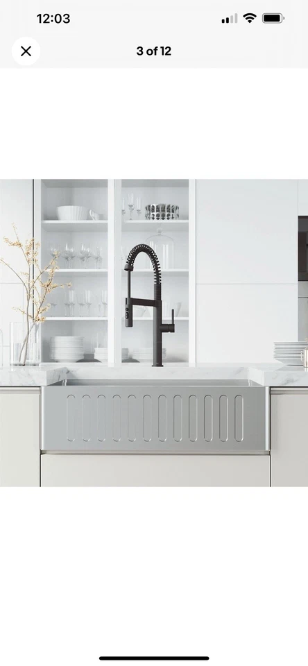 Vigo VG02052 Edison 1,8 GPM 20" H mango único 1 agujero preenjuague - negro Foto 2 de 3