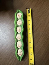 Van Damme Pea Pod Wall Hanging Vintage Art