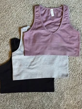 90 Degrees Athletic Ribbed Sports Bra V-neck Crop Tops Women’s Sz XL Black Gray