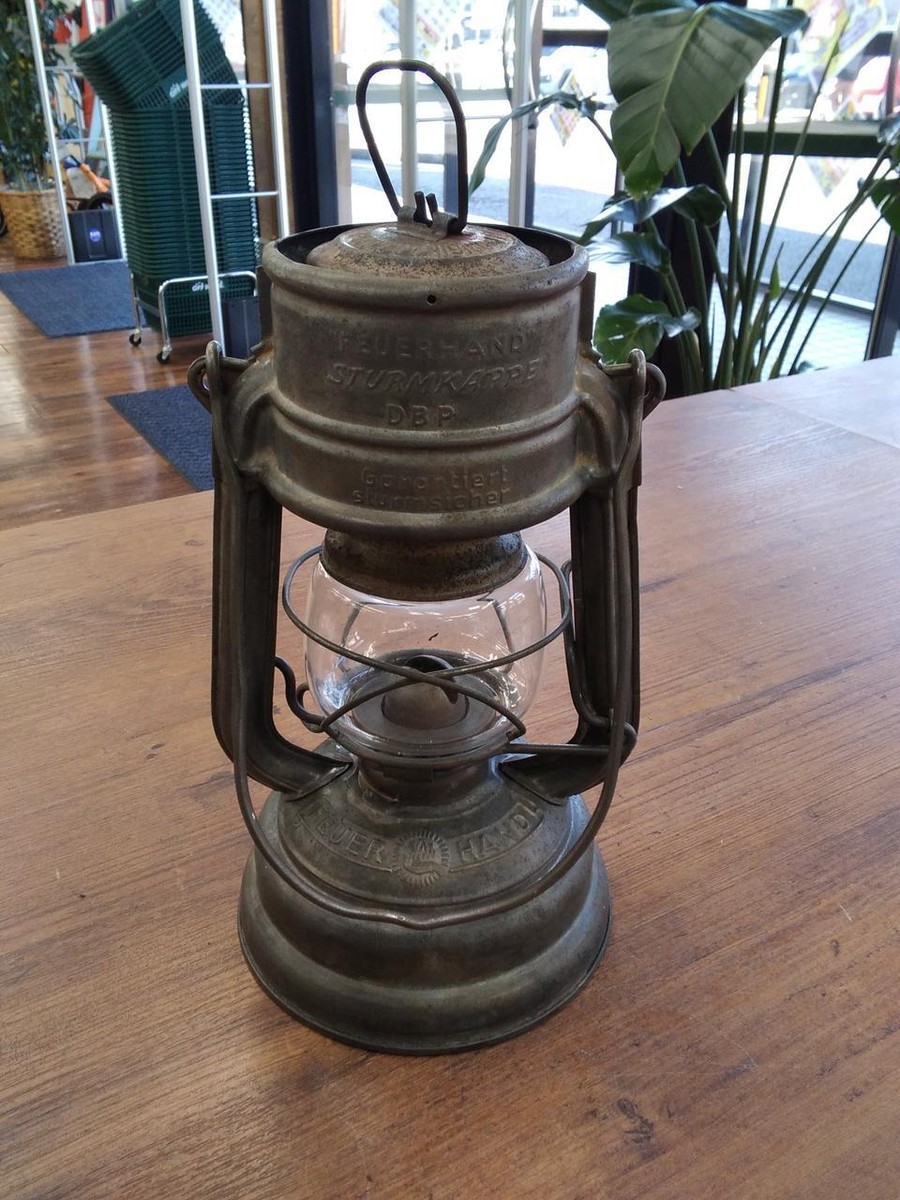 Vintage 1950's Feuerhand Strumkappe Dbp 176 Spec Hurricane Vintage 1950's Feuerhand Strumkappe Dbp 176 Spec Hurricane