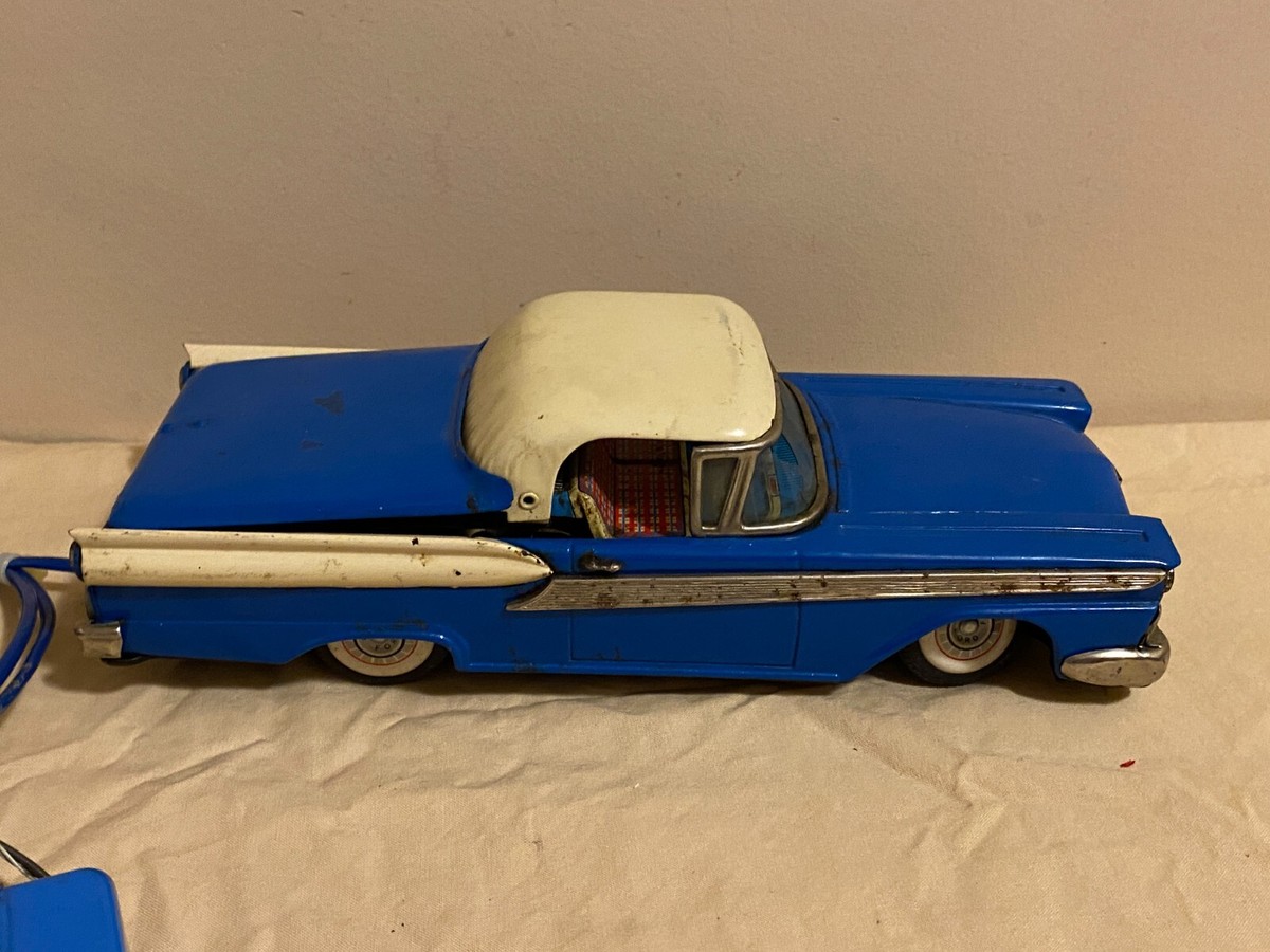 Vintage Cragstan Battery Operated Tin Ford Fairlane 500 Toy Vintage Cragstan Battery Operated Tin Ford Fairlane 500 Toy