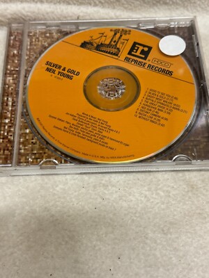 Neil Young : Silver & Gold CD - VERY GOOD CONDITION!!!