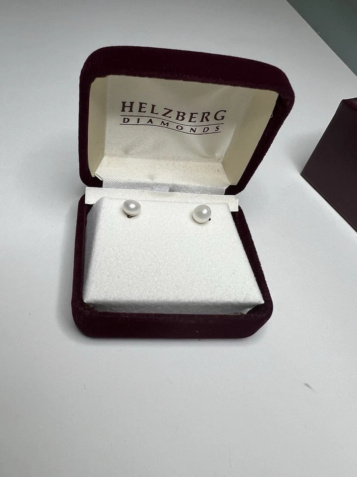Vintage Freshwater Cultured Helzberg Diamonds Pearl Stud Earrings 14Kt Gold NIB - Image 4 of 4