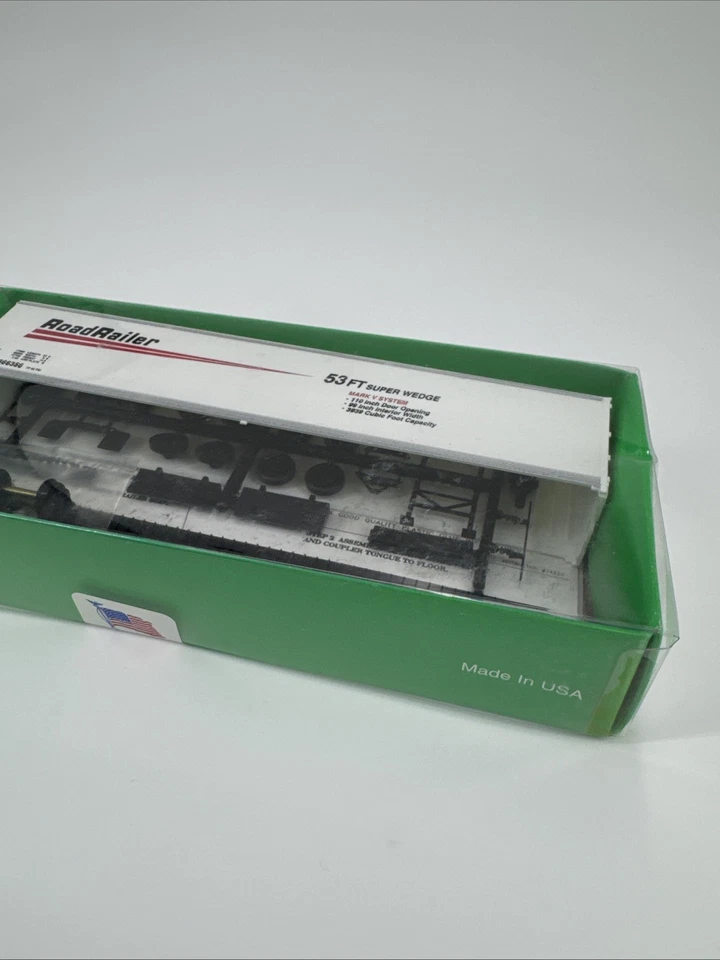 HO BOWSER 55703 53' SMOOTH WALL ROADRAILER KIT SUPER WEDGE AMTRAK AMTZ # 666356 - Image 4 of 4