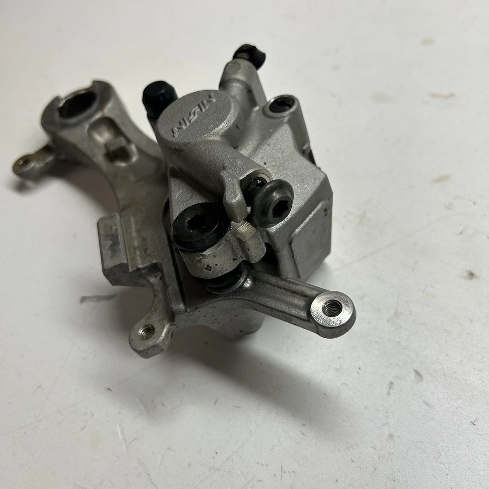 05 - 21 PINZA DE FRENO TRASERA YAMAHA YZ125 YZ 125 NISSIN OEM 1C3-2580W-52-00 Foto 3 de 4