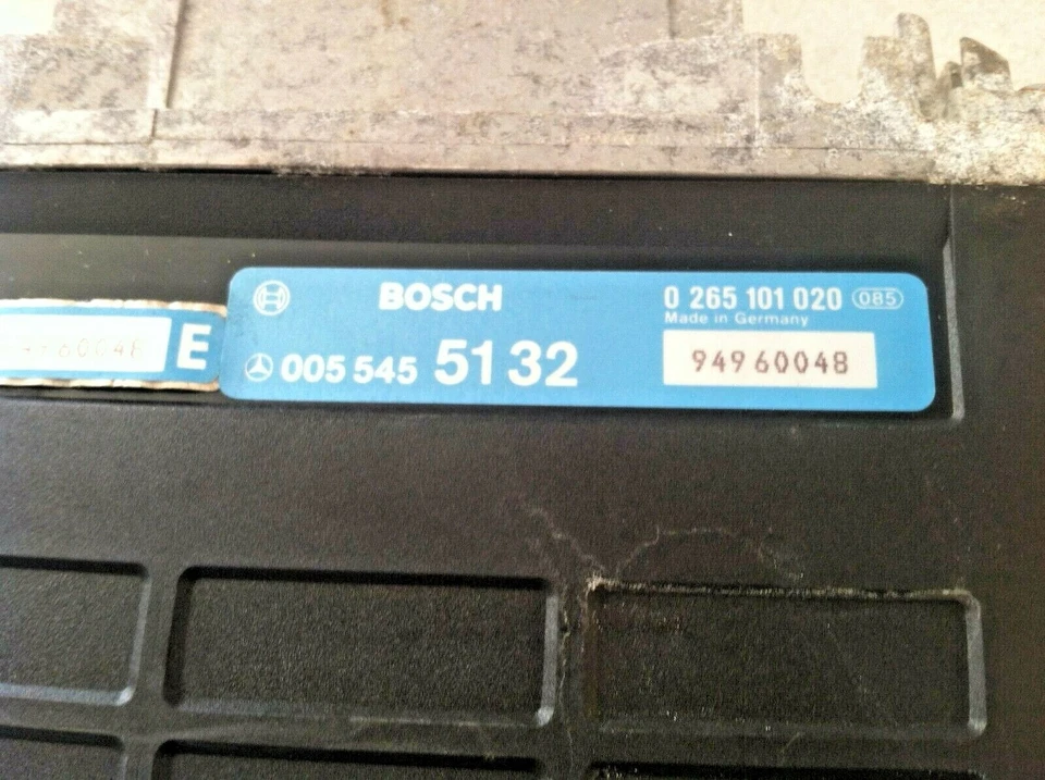 MERCEDES-BENZ 190E 190D W201 1987-1993 ~ UNIDAD DE CONTROL ABS ~ OEM Foto 2 de 4