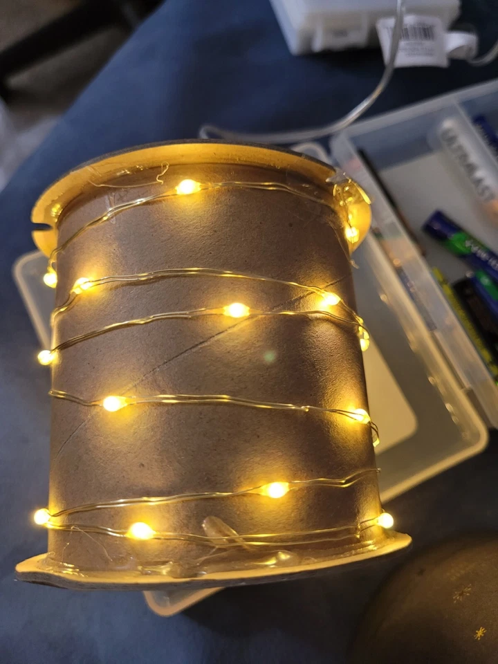 Cadena de luces estrelladas de herrajes de restauración luces de 5 pies alambre plateado. Caja abierta nueva Foto 2 de 4