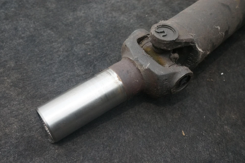 Conjunto de eje de hélice de transmisión delantera OEM AM General Hummer Humvee H1 M998 1992 Foto 4 de 4