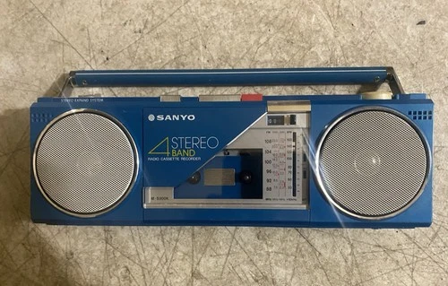 Vintage Mini Boombox sanyo M-S300K radio cassette No Vela Conion Sharp Lasonic