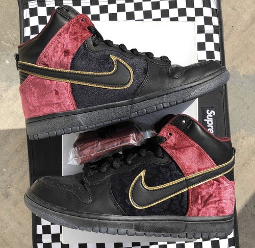bloody sunday dunks