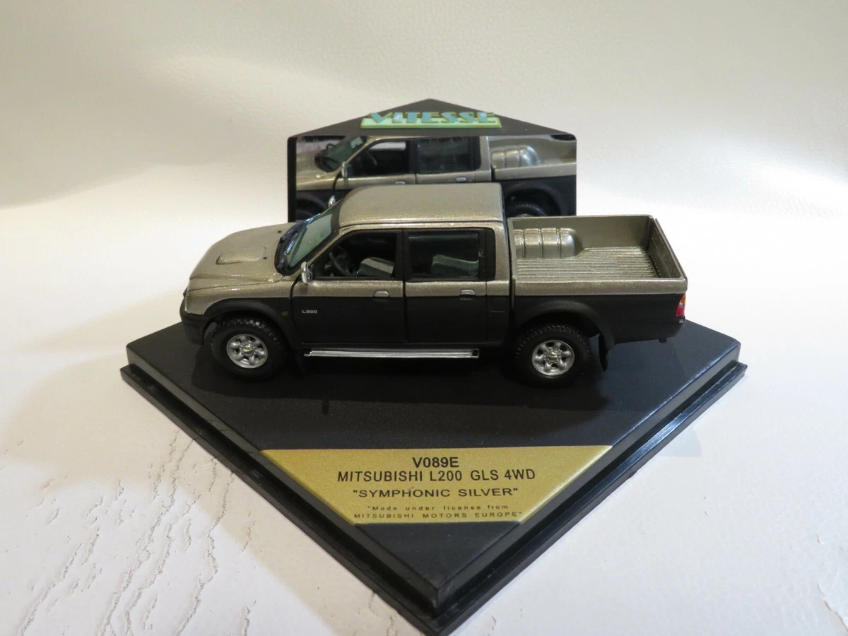 Mitsubishi l200 clearance diecast model
