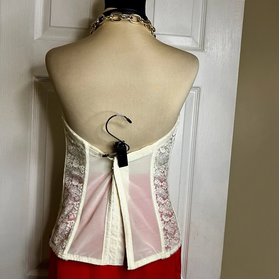 Sujetador sin tirantes nupcial deshuesado corsé de encaje Dominique 38DD Foto 4 de 4