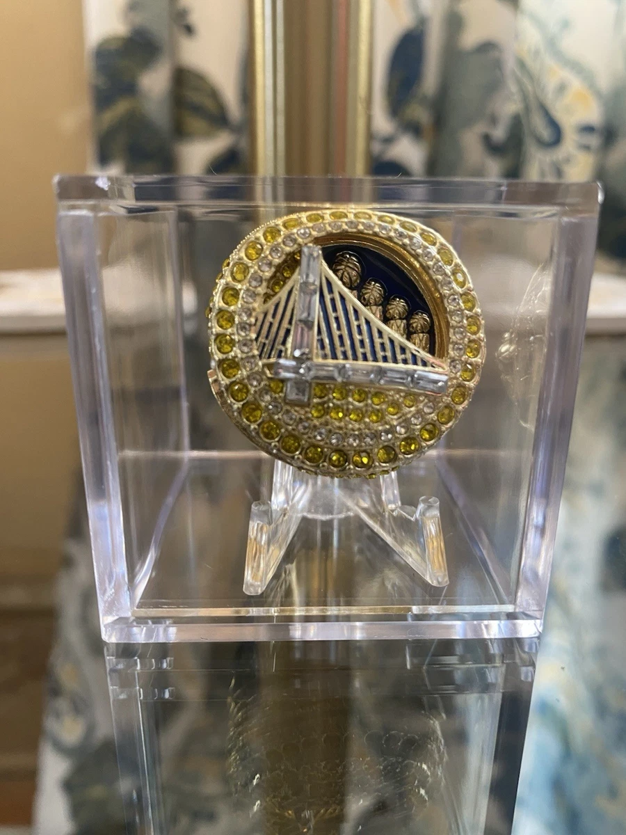 Preços baixos em Golden State Warriors Gold Roupas e Souvenirs