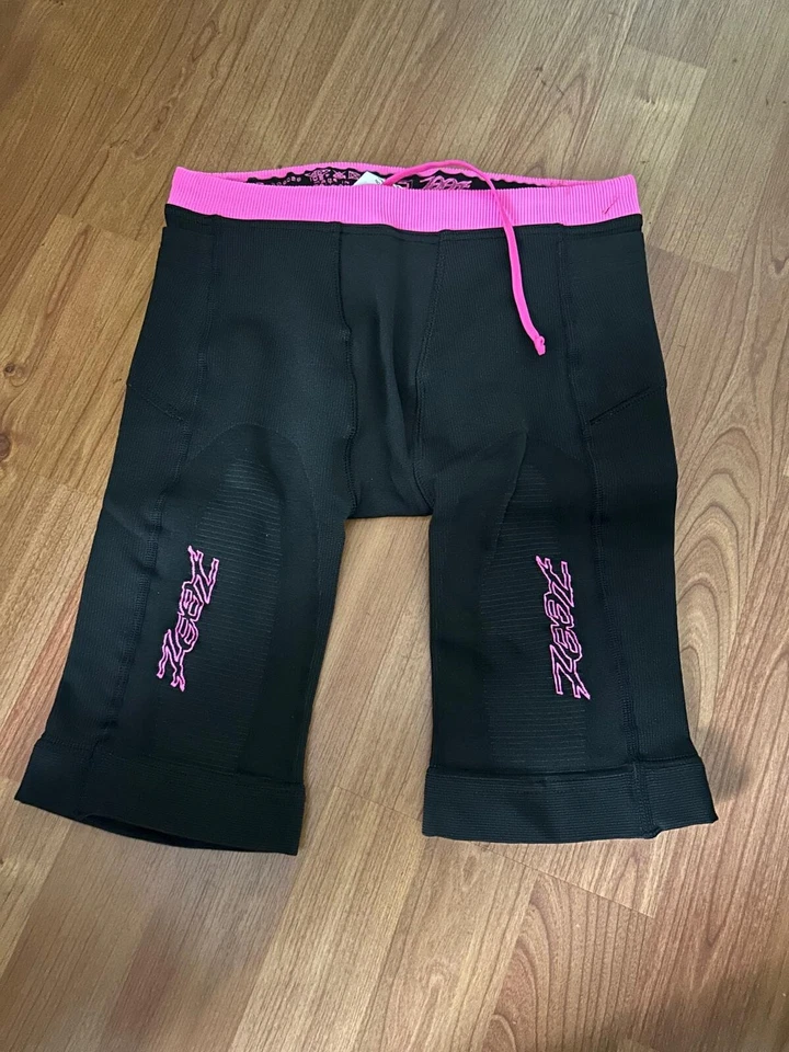 Zoot Women's Ultra 2.0 CRX Compression Recovery Shorts Size 3 - Image 2 of 2