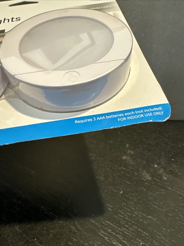 PACK OF 2 GE WIRELESS LED PUCK LIGHTS BATTERY OPERATED TOUCH LIGHT New - Picture 5 of 7