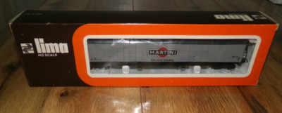 Lima Ho Scale #3193 Martini on the Rocks Refrigerated Freight Train Car Italy
