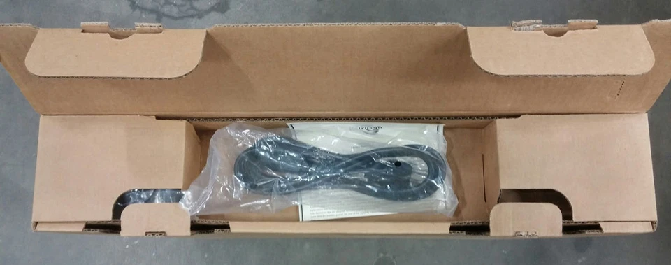 Extricom New MS-500 MultiSeries 500 8-port Gigabit WLAN Switch - Image 4 of 4