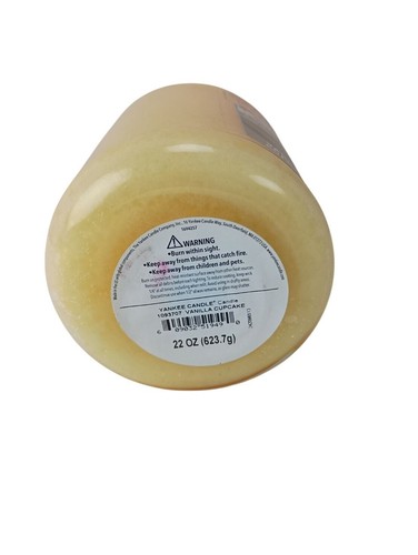 Yankee Candle Vanilla Cupcake Scented Classic 22oz Large Jar Single Wick Candle - Picture 5 of 5