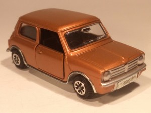 dinky mini clubman