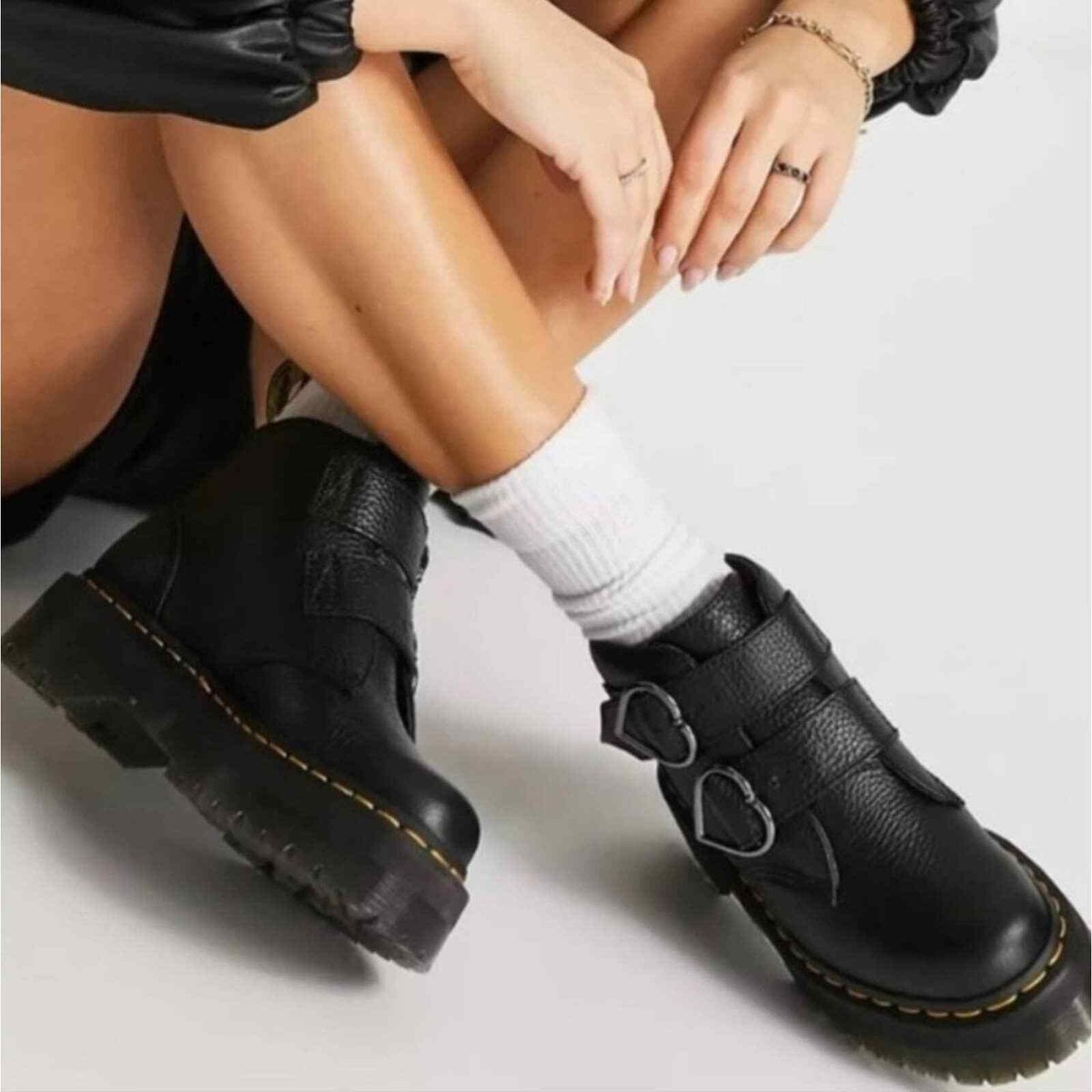 Dr Martens DEVON HEART PLATFORM Boots Rare Find Soft Rich Dr Martens DEVON HEART PLATFORM Boots Rare Find Soft Rich