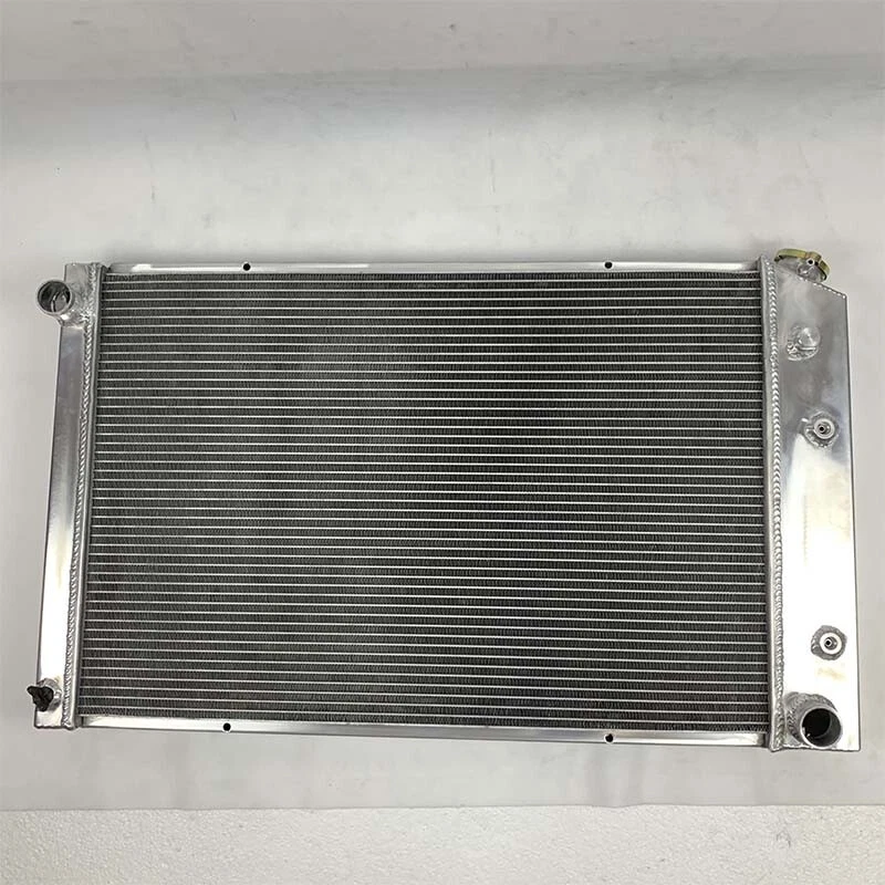 Radiador de aluminio de 3 filas para camioneta Chevy/GMC CK 1978-1991 V8 Foto 3 de 4