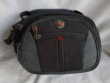 Wenger Swissgear The Sherpa Padded Camera Case w/ Strap