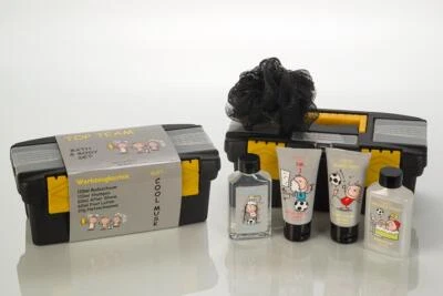 MATRASA Badeset Rotzfrech in Werkzeugkiste - Fußball WM Design - Geschenkset Duschset