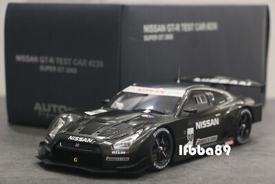 AUTOart NISSAN GT−R TEST CAR #230 Autoart Signature NISSAN GT-R Test Car #230 Super GT 2008